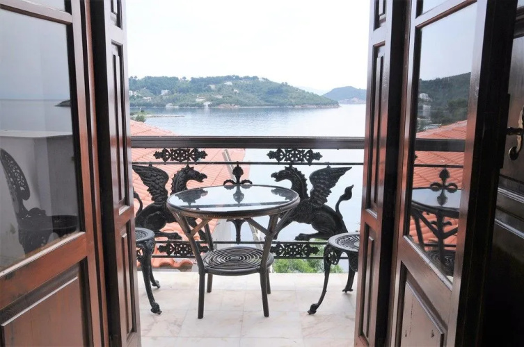 Chrysoula's Guest House