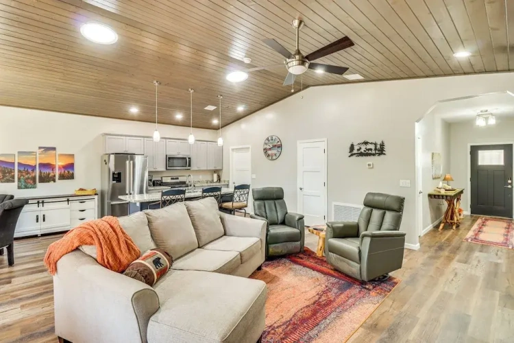 3 Bedrooms Cottage