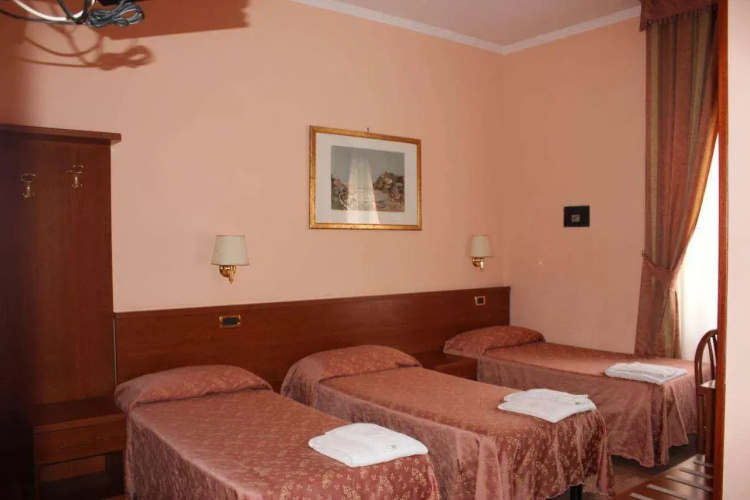 Alex City Inn III