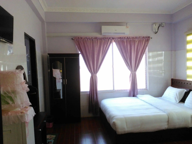 Hotel 99
