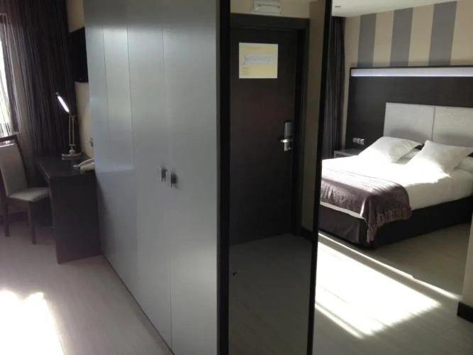 Standard Twin room with view