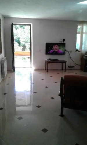 Mero House