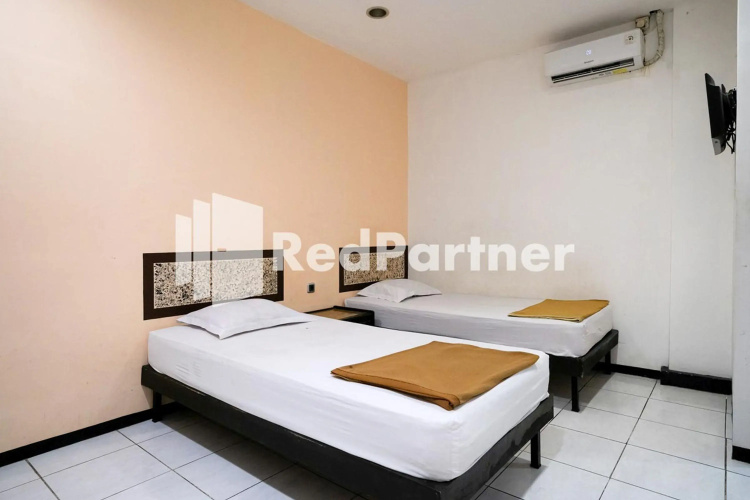 Sparkling Hotel RedPartner