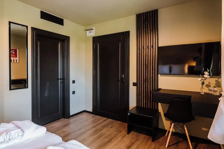 Motel Oasis