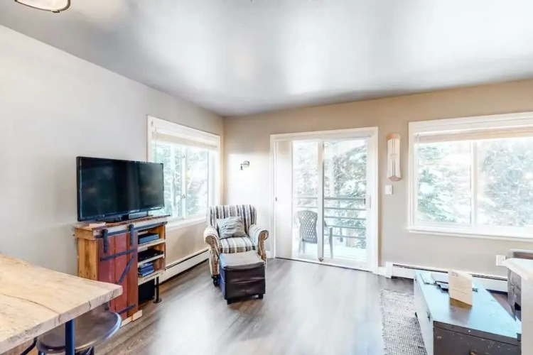 1 Bedroom Premier room with mountain view