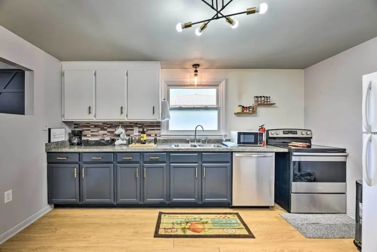 3 Bedrooms Apartment