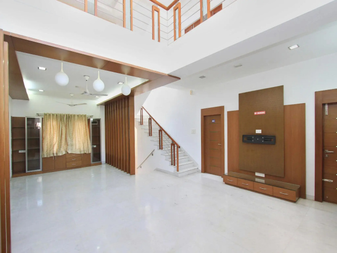 Capital O 11590 Red Carpet Residence