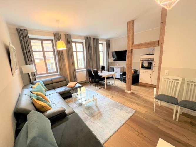 2 Bedrooms Apartment