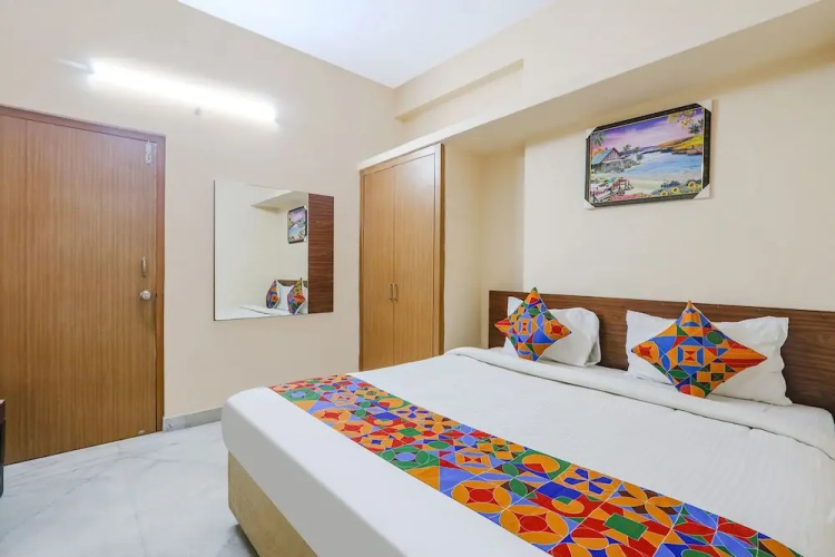 Fabhotel Prestige Castle