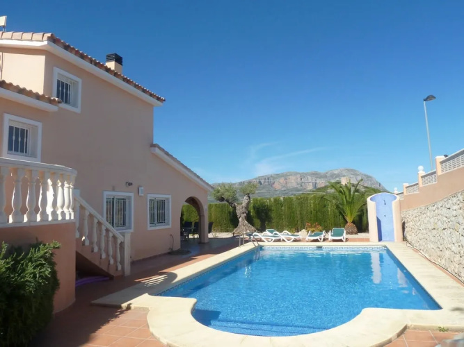 Chalet Anthony