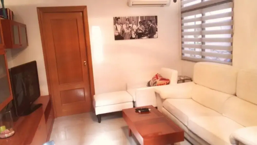 Duplex Near Center Wifi