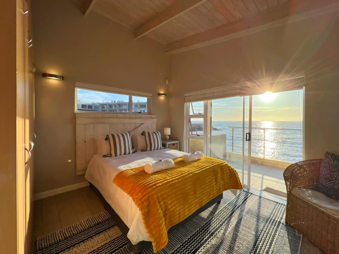 Waterfront Edge B5