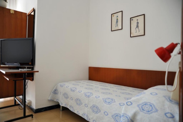 Economy Twin room