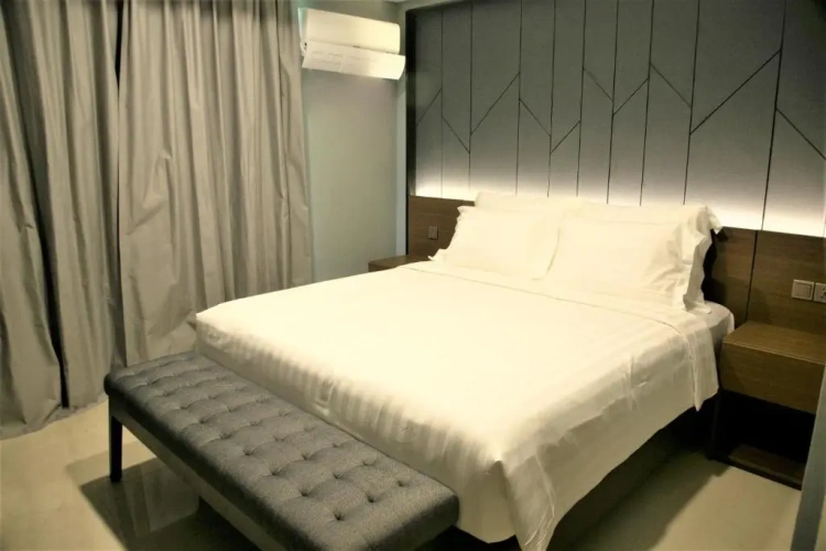 2 Bedrooms Apartment