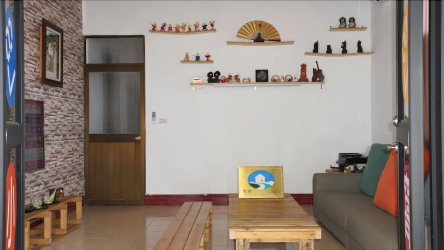 88 Hostel