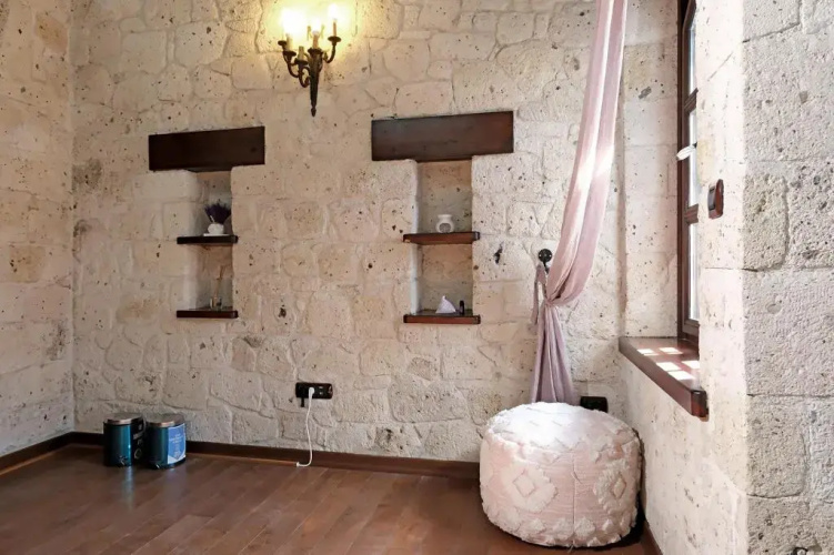Mai Alaçatı