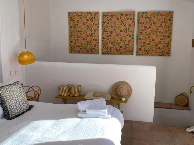 Romantic Ronda garden cottage
