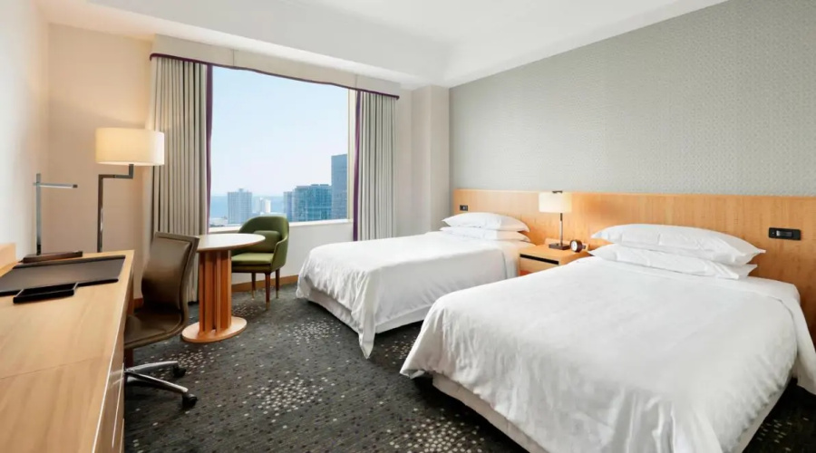 Club Twin room