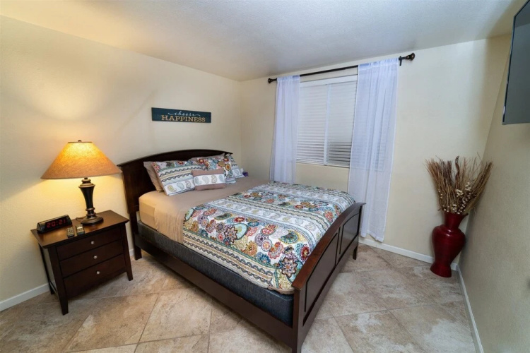 3245 Chandler