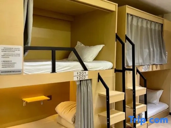 Quadruple Suite