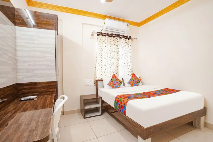 Fabhotel Snv Inn