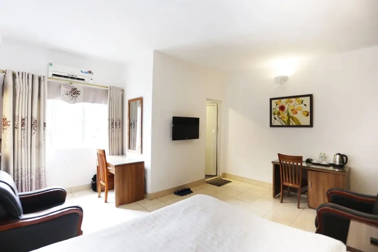 1 Bedroom Standard Double room with city view