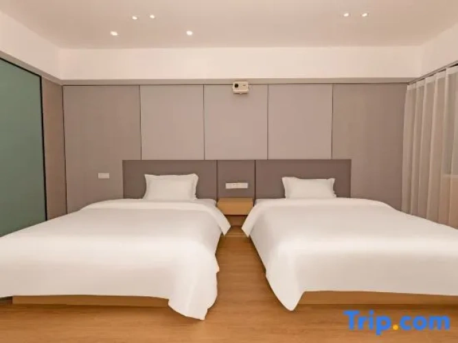 Premium Twin room