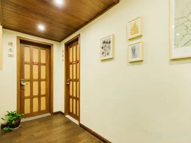Manju Courtyard Hostel