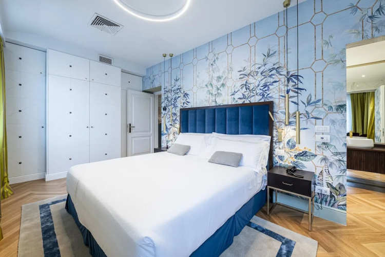 Glimpse Hotel