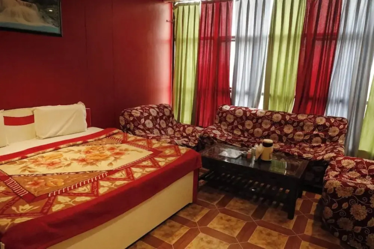 Hotel Om Complex
