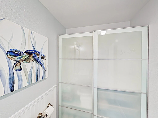 145 Rockaway Beach - 1 Br Condo