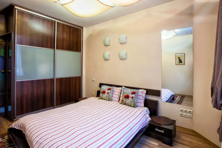 2 Bedrooms Apartment
