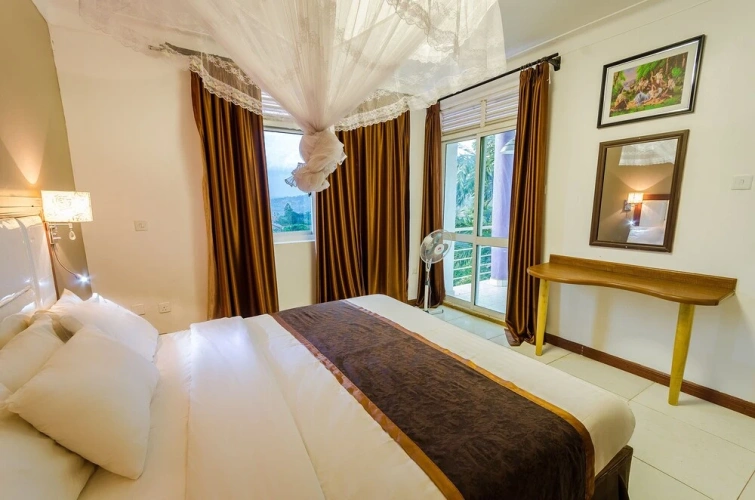 2 Bedrooms Apartment