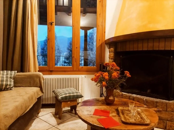 2 Bedrooms Chalet