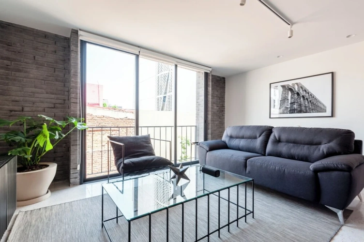 2 Bedrooms Apartment with balcony