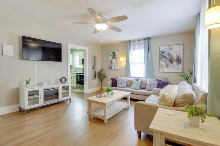 2 Bedrooms Cottage
