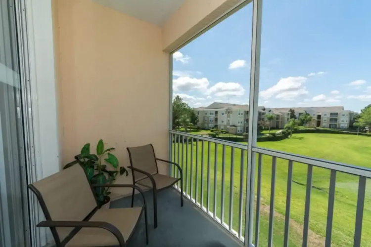 Windsor Palms Condos 8102 - 305