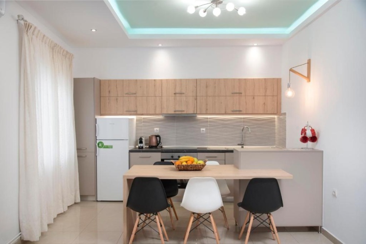 3 Bedrooms Apartment
