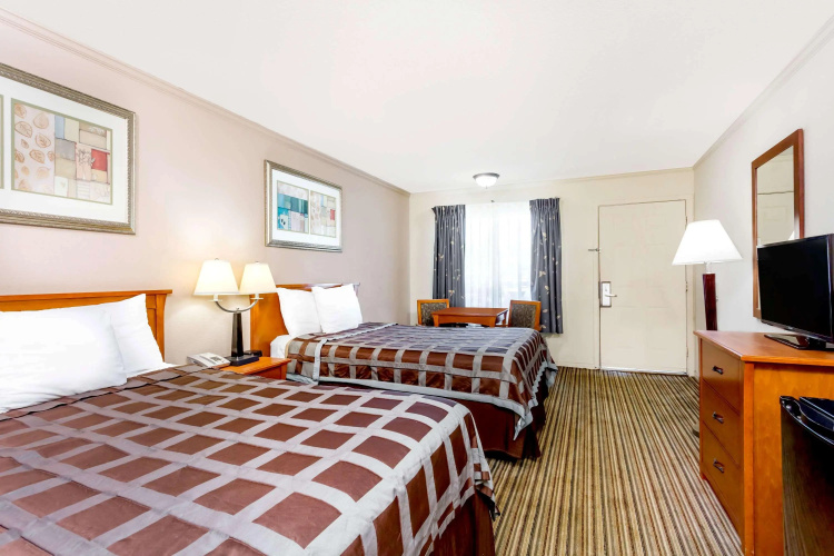 Days Inn by Wyndham Manning
