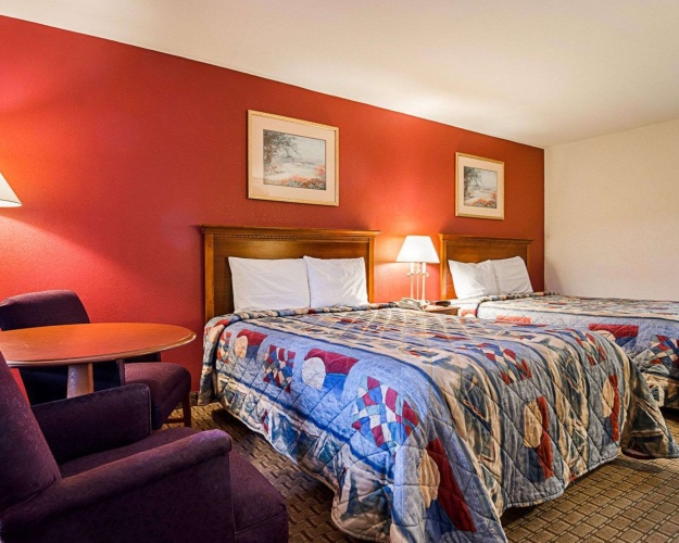 Standard Quadruple room