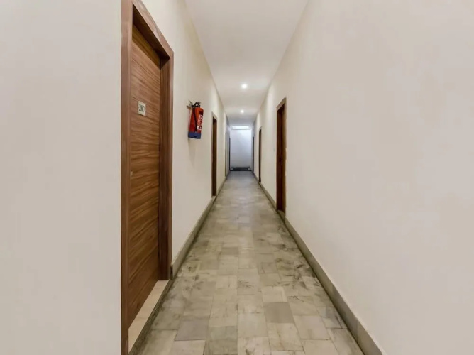 OYO 16642 Flagship Hotel Mahadev