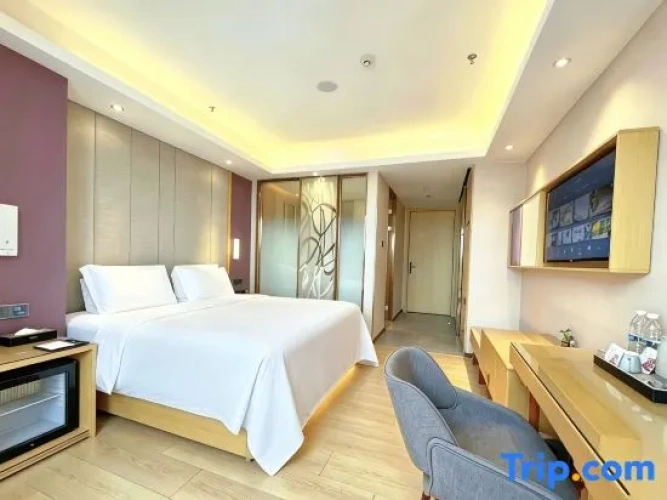 Deluxe Quadruple Family Suite