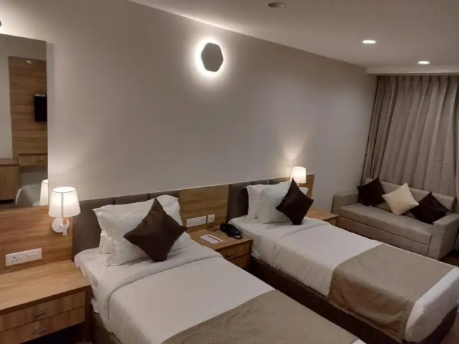 Hotel Page One
