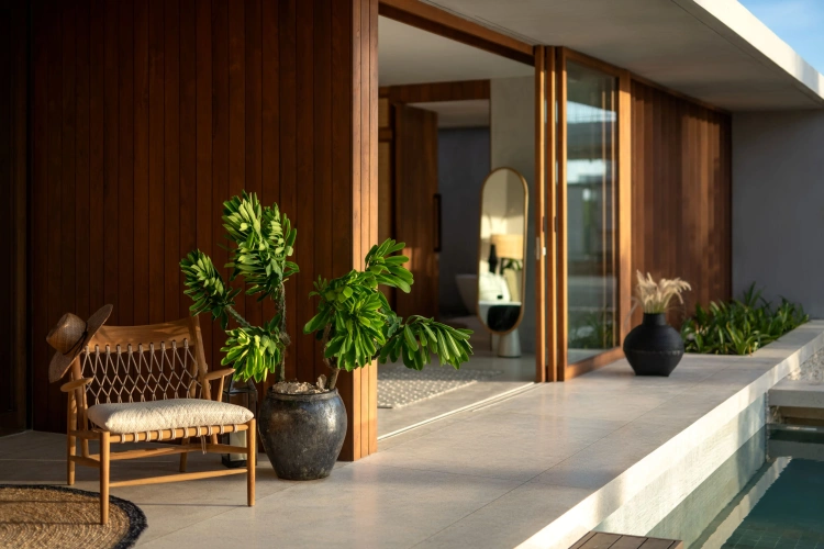 2 Bedrooms Ndara Villa