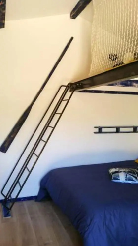 Studio in Grimaud, With Pool Access and Furnished Garden - 900 m From