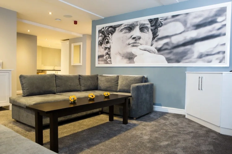 Twin Apartment