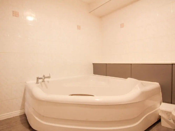 City Centre Suite by the Clyde Lancefield
