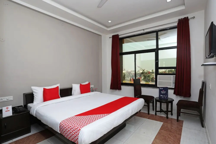 OYO 10967 Dhola Maru Resort