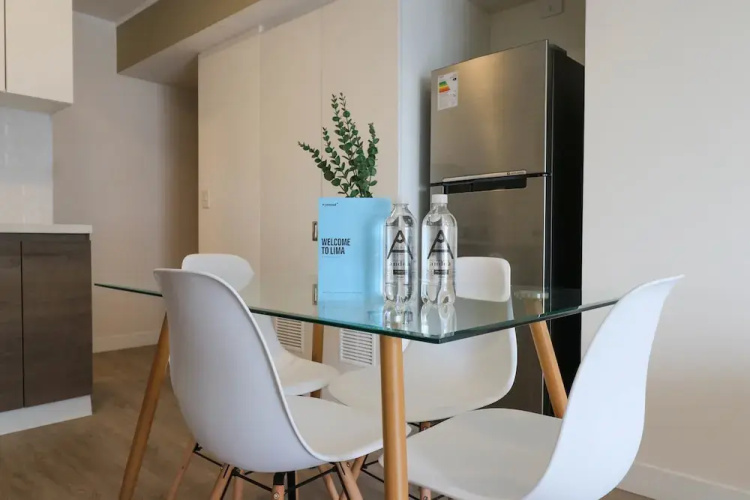 w Exceptional 2BR w Balcony in Barranco