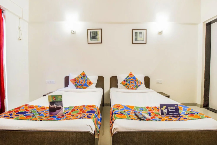 FabHotel Aundh